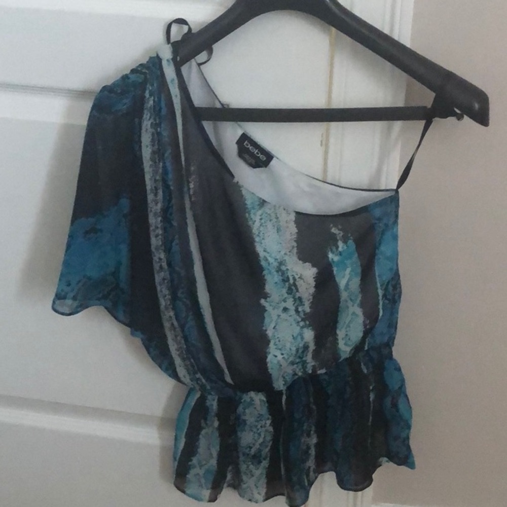Bebe one shoulder top multi-colored